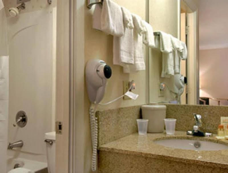Comfort Inn Nashville - Opryland Area Buitenkant foto